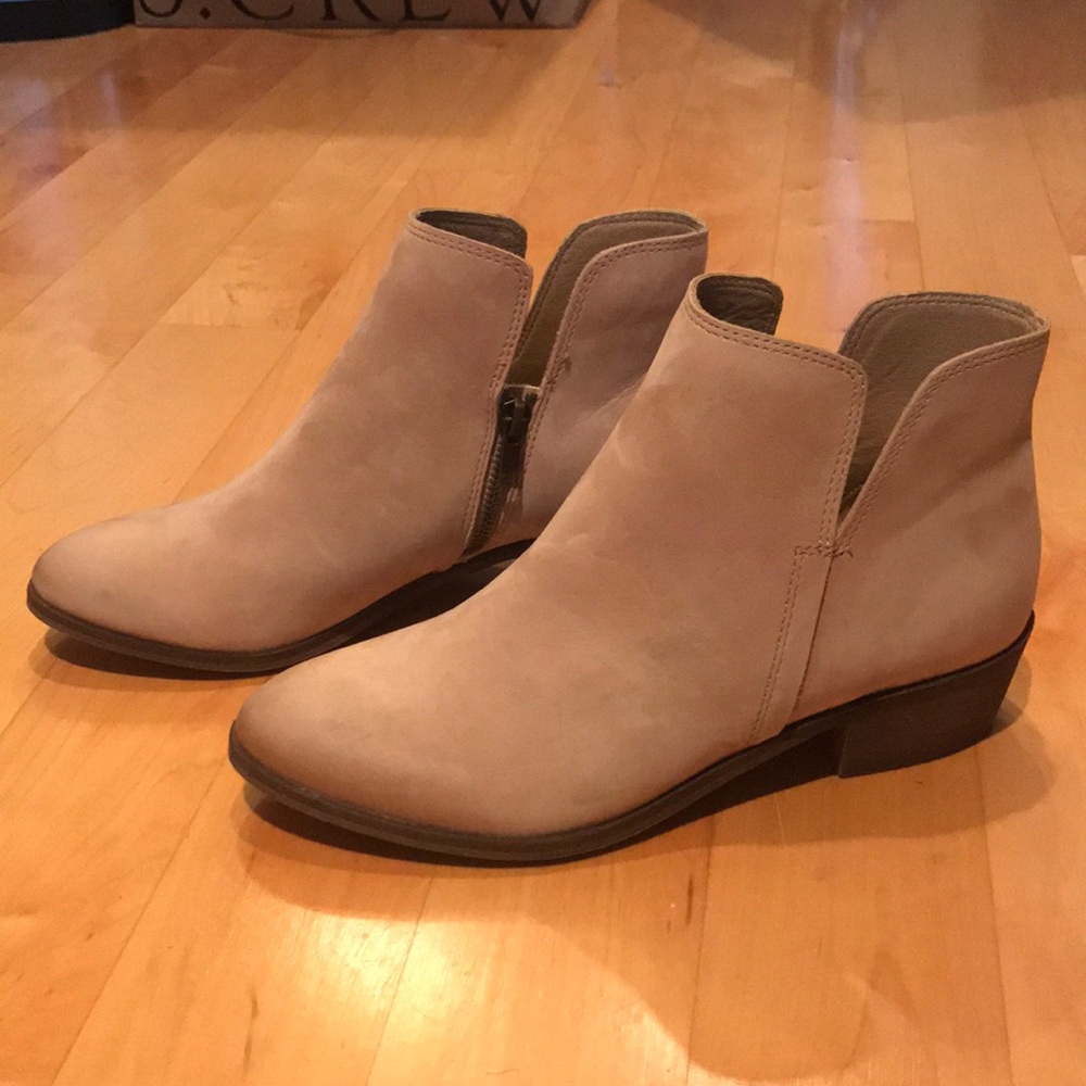 Splendid Hamptyn Ankle Suede Bootie 8M